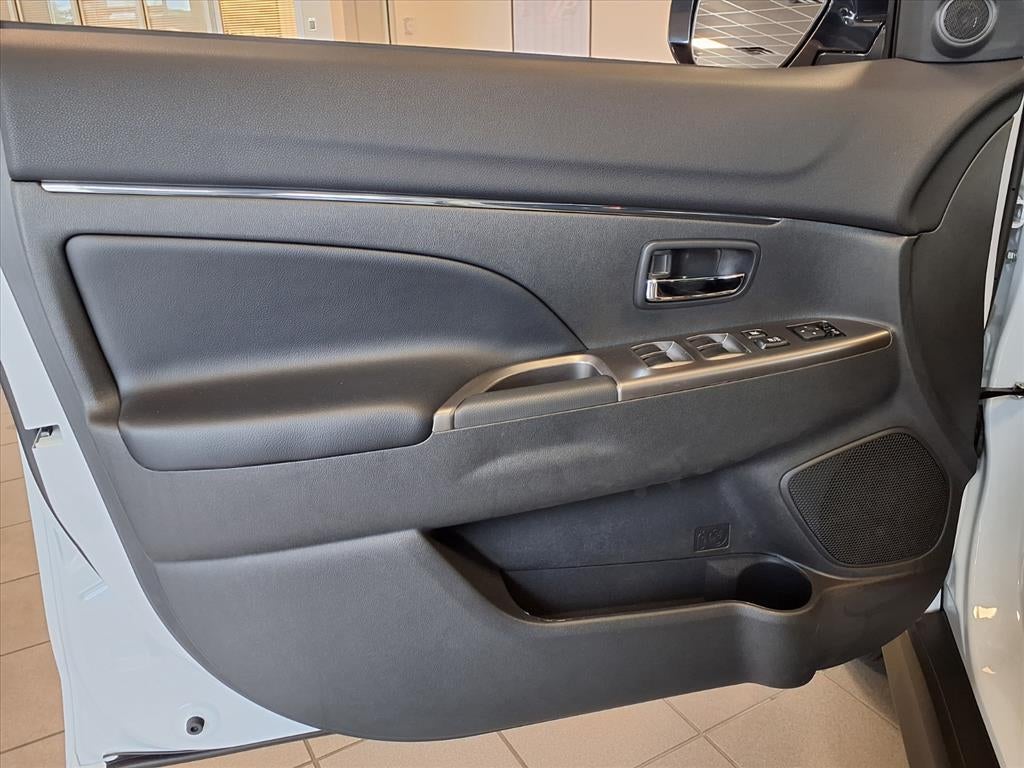 2025 Mitsubishi Outlander Sport 2.4 SEL