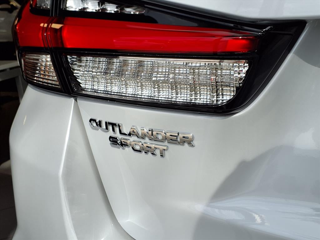 2025 Mitsubishi Outlander Sport 2.4 SEL