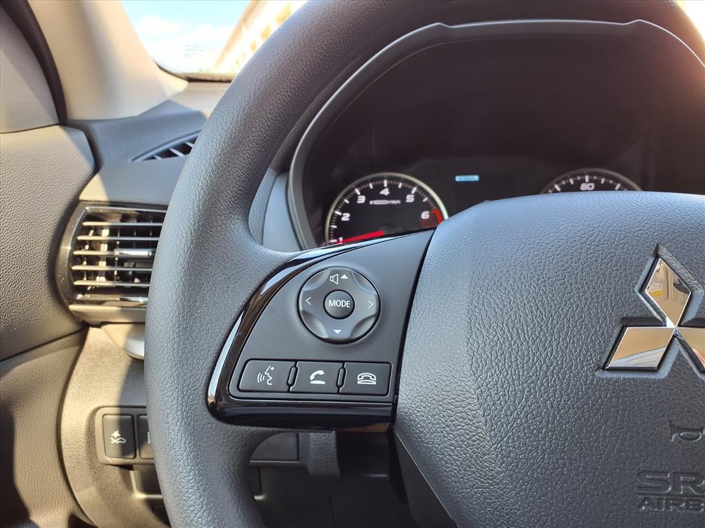 2025 Mitsubishi Eclipse Cross LE