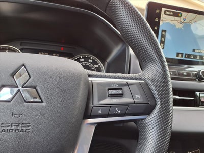 2025 Mitsubishi Outlander ES