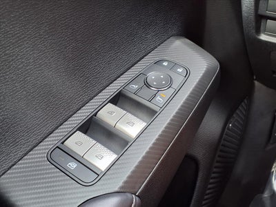 2025 Mitsubishi Outlander ES