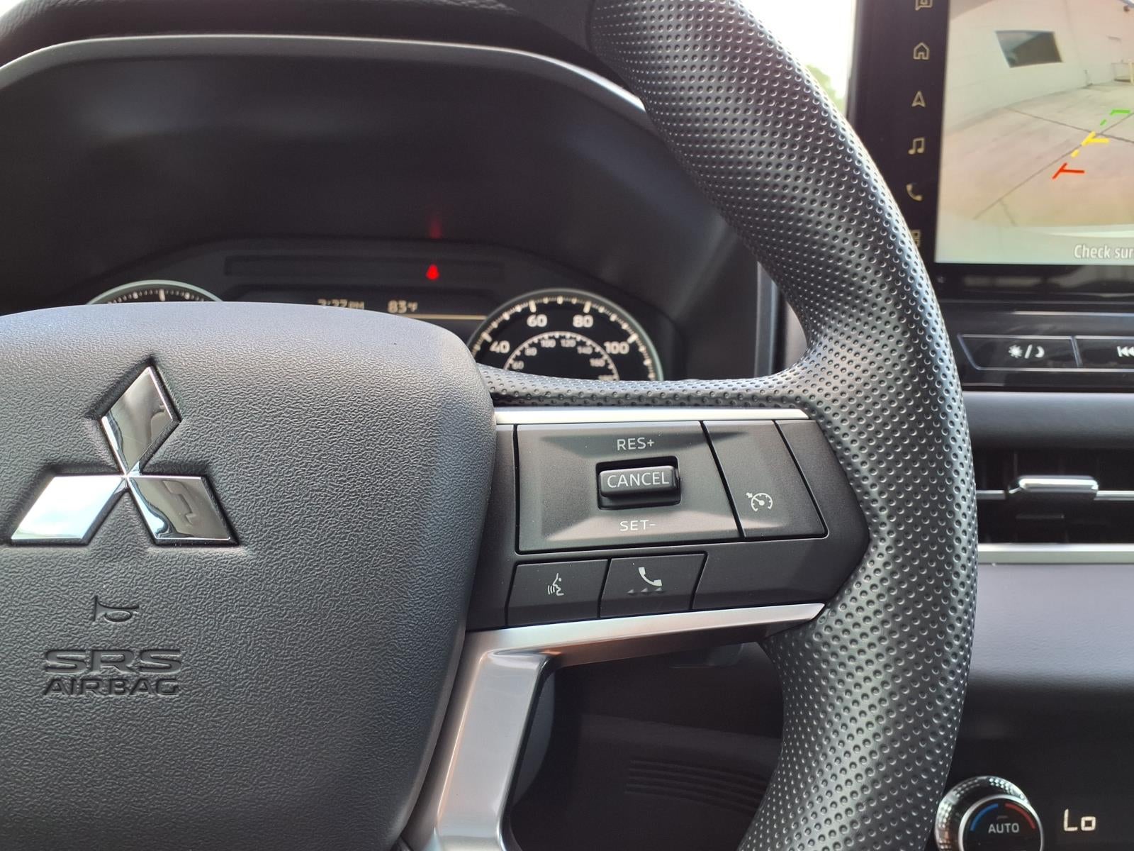 2026 Mitsubishi Outlander ES