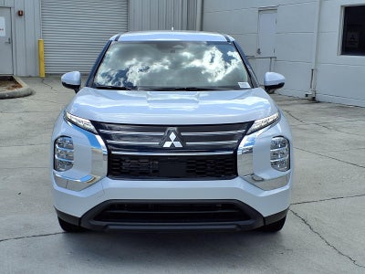 2026 Mitsubishi Outlander ES