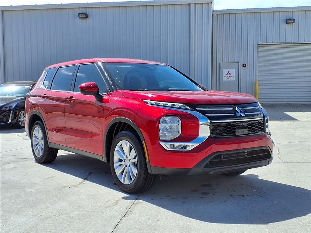 2026 Mitsubishi Outlander ES