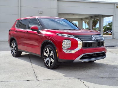 2025 Mitsubishi Outlander SE