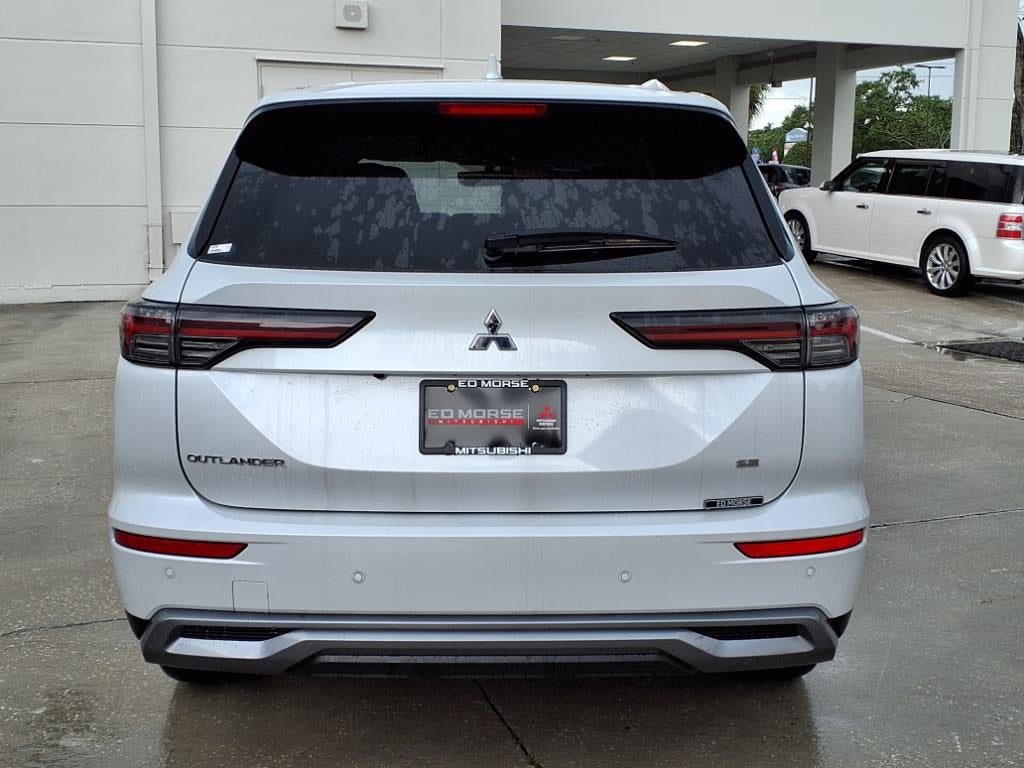 2025 Mitsubishi Outlander SE