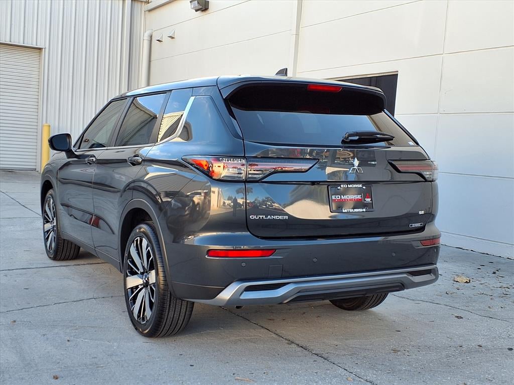 2026 Mitsubishi Outlander SE