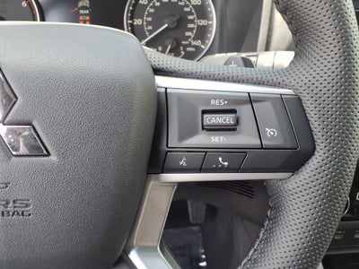 2026 Mitsubishi Outlander LE
