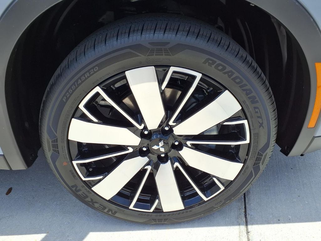 2026 Mitsubishi Outlander SE