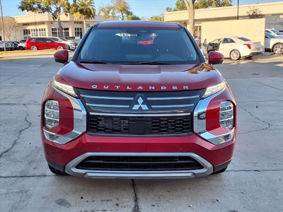 2026 Mitsubishi Outlander SE