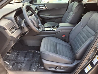 2026 Mitsubishi Outlander LE