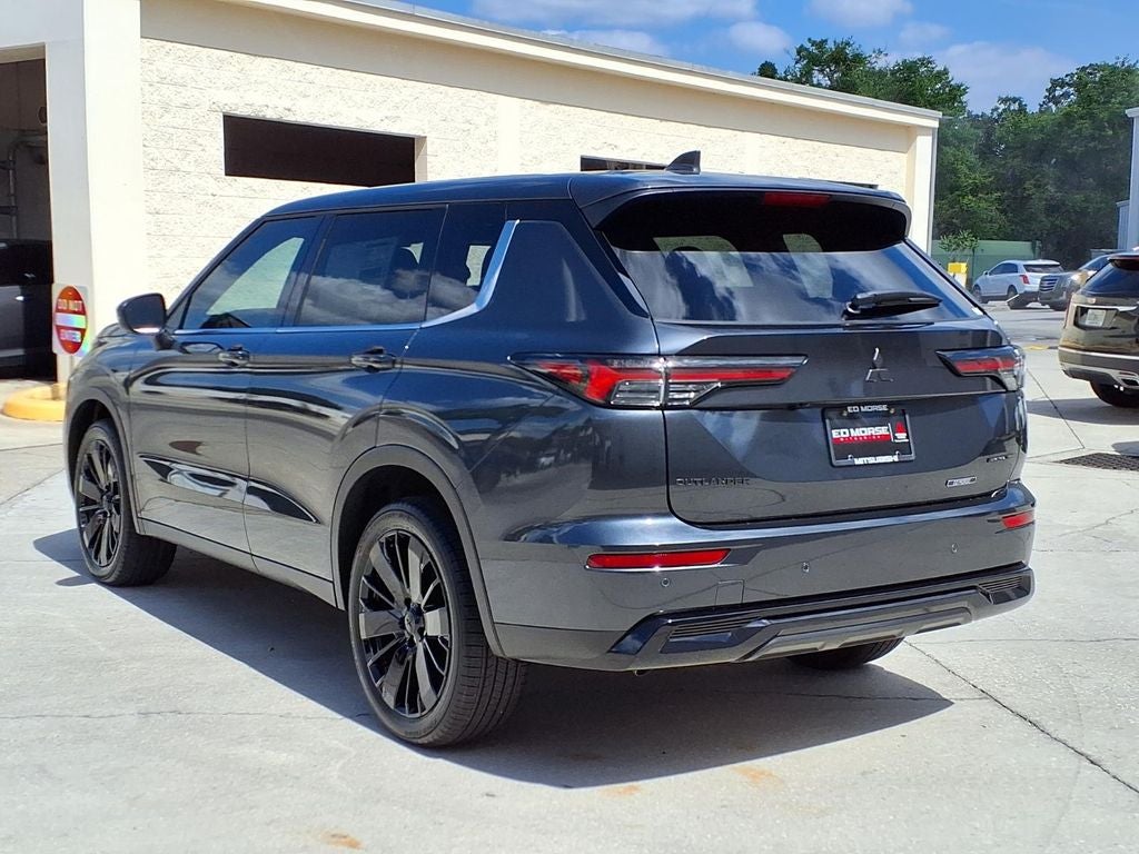 2026 Mitsubishi Outlander LE