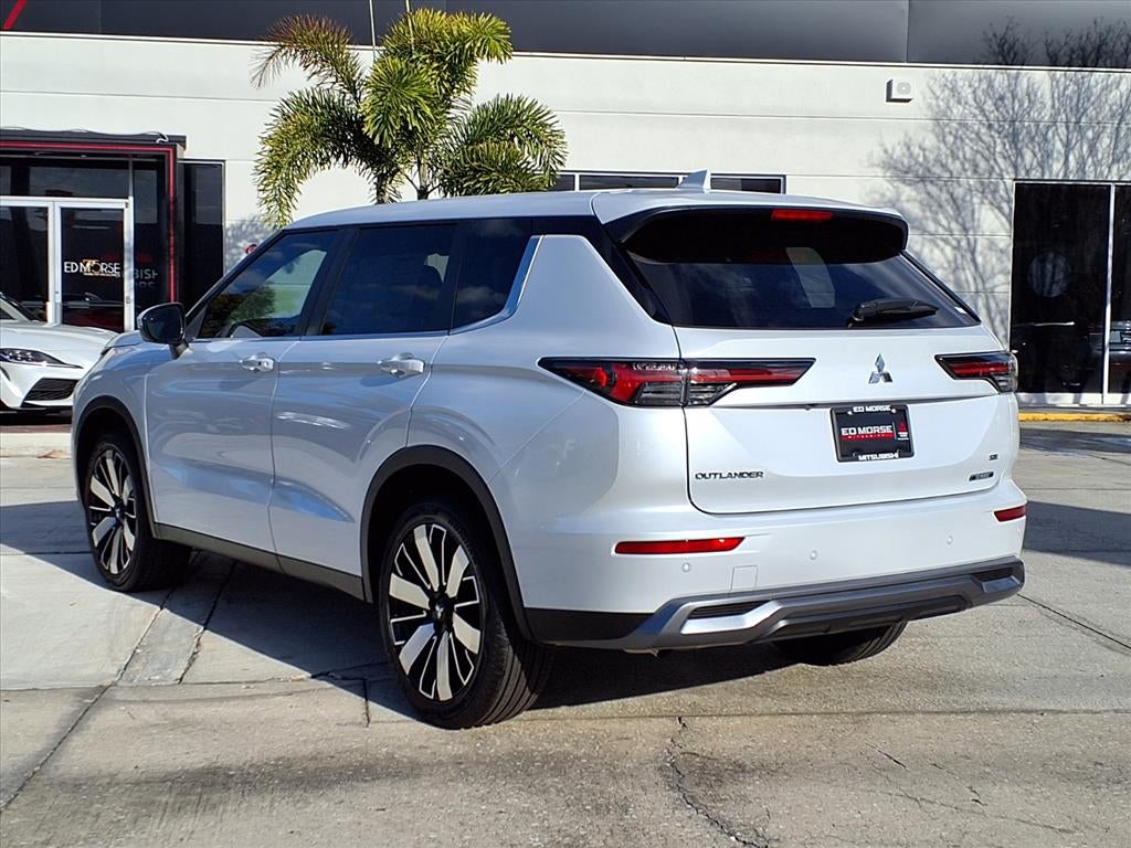 2026 Mitsubishi Outlander SE