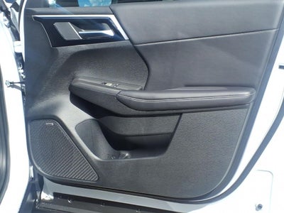 2026 Mitsubishi Outlander LE