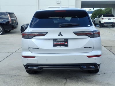2026 Mitsubishi Outlander LE