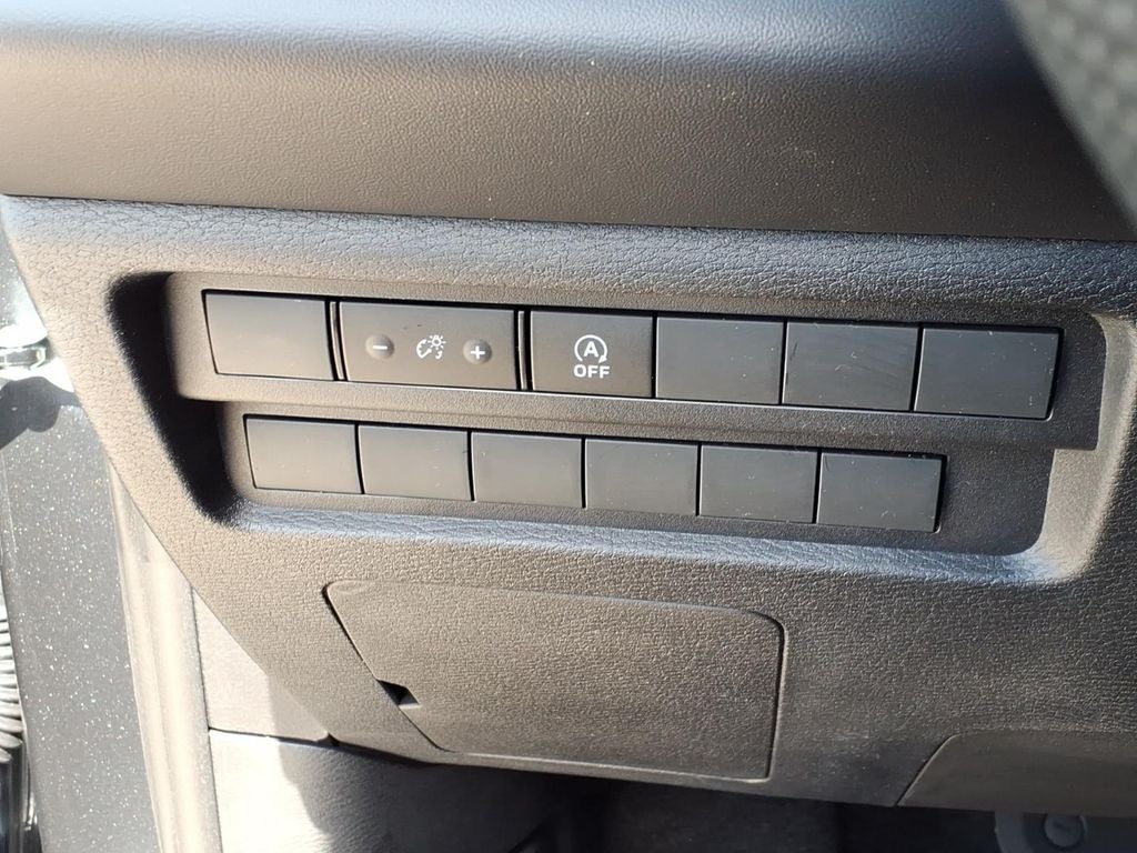 2026 Mitsubishi Outlander LE