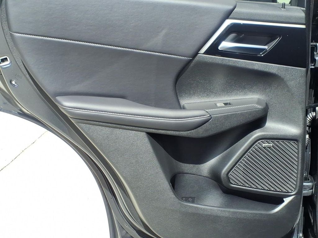 2026 Mitsubishi Outlander LE