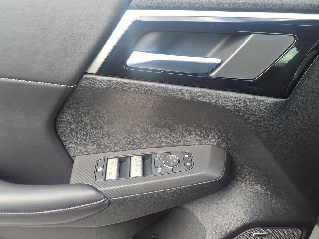 2026 Mitsubishi Outlander LE