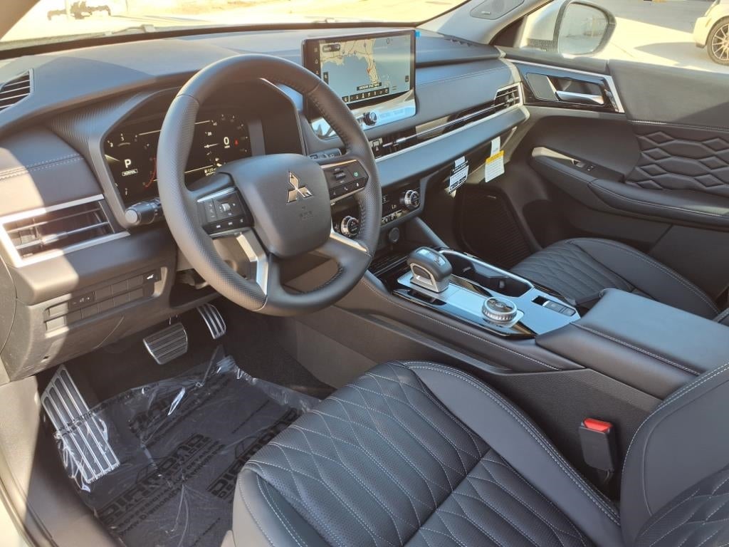 2025 Mitsubishi Outlander SEL