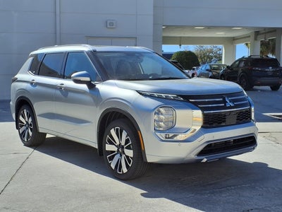 2025 Mitsubishi Outlander SEL
