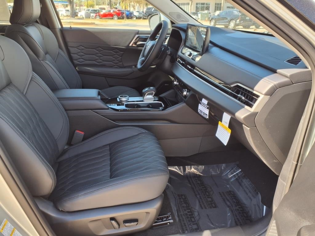 2025 Mitsubishi Outlander SEL