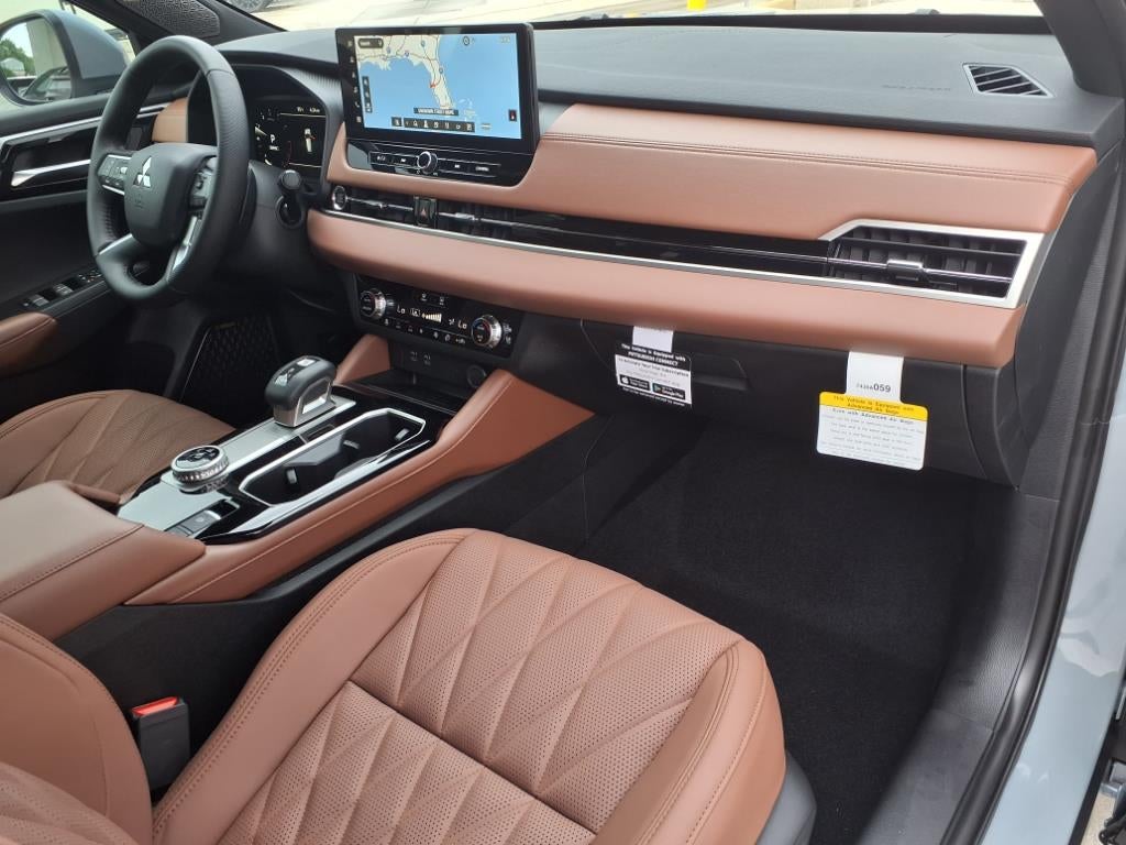 2025 Mitsubishi Outlander SEL