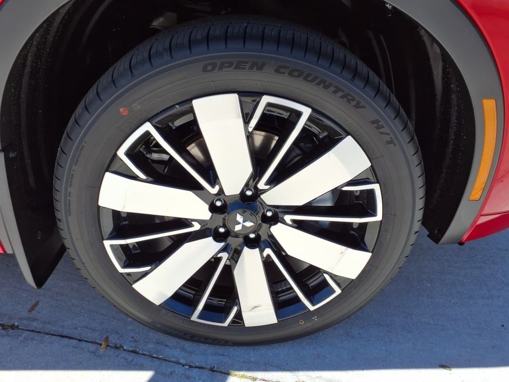 2025 Mitsubishi Outlander SEL