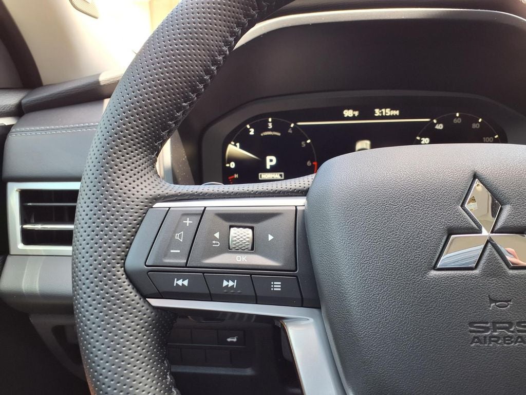 2026 Mitsubishi Outlander SEL