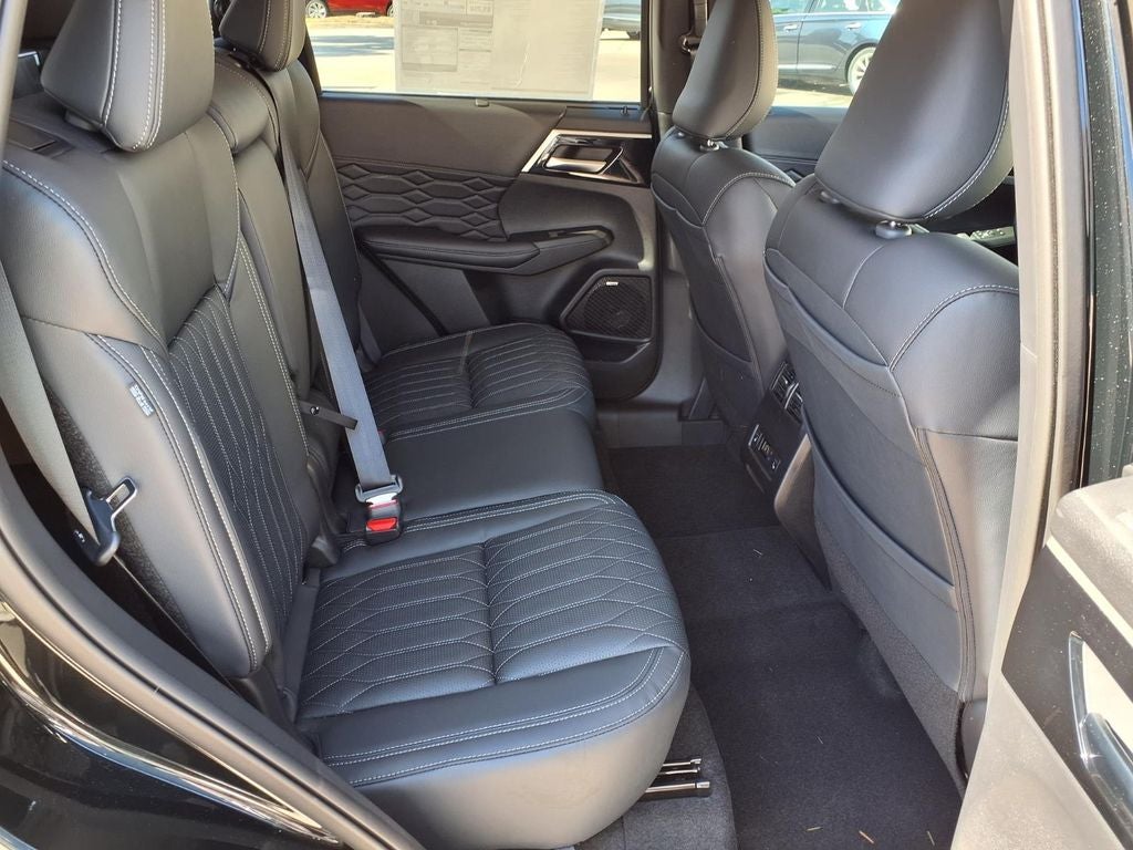 2026 Mitsubishi Outlander SEL