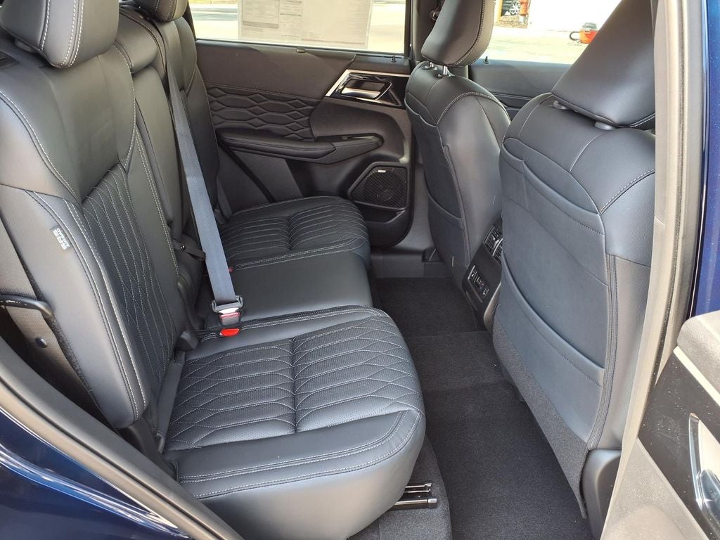 2026 Mitsubishi Outlander SEL