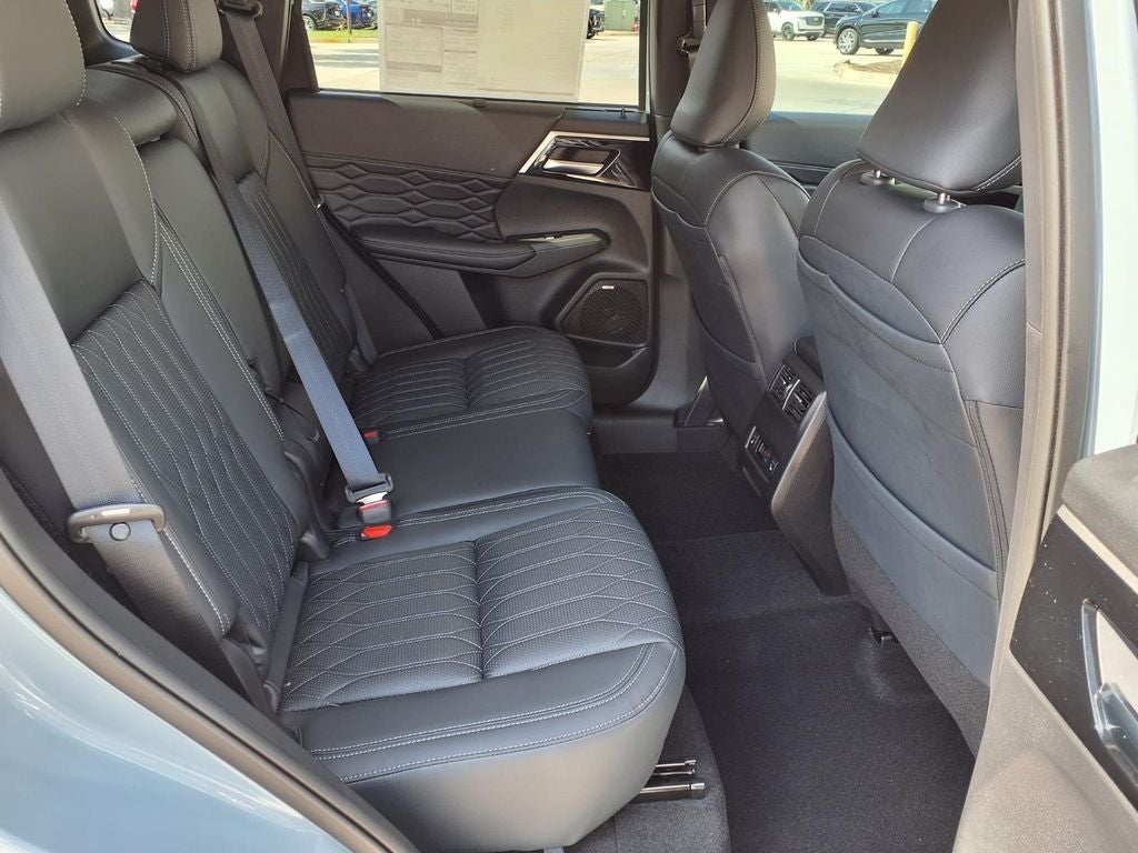 2026 Mitsubishi Outlander SEL