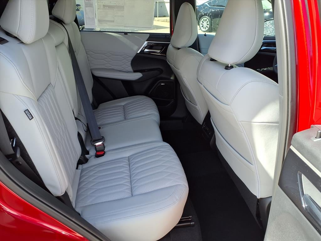 2026 Mitsubishi Outlander SEL