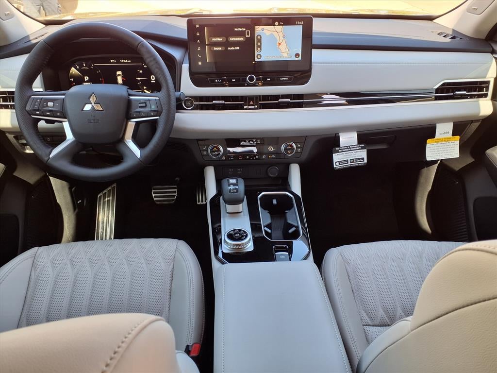 2026 Mitsubishi Outlander SEL