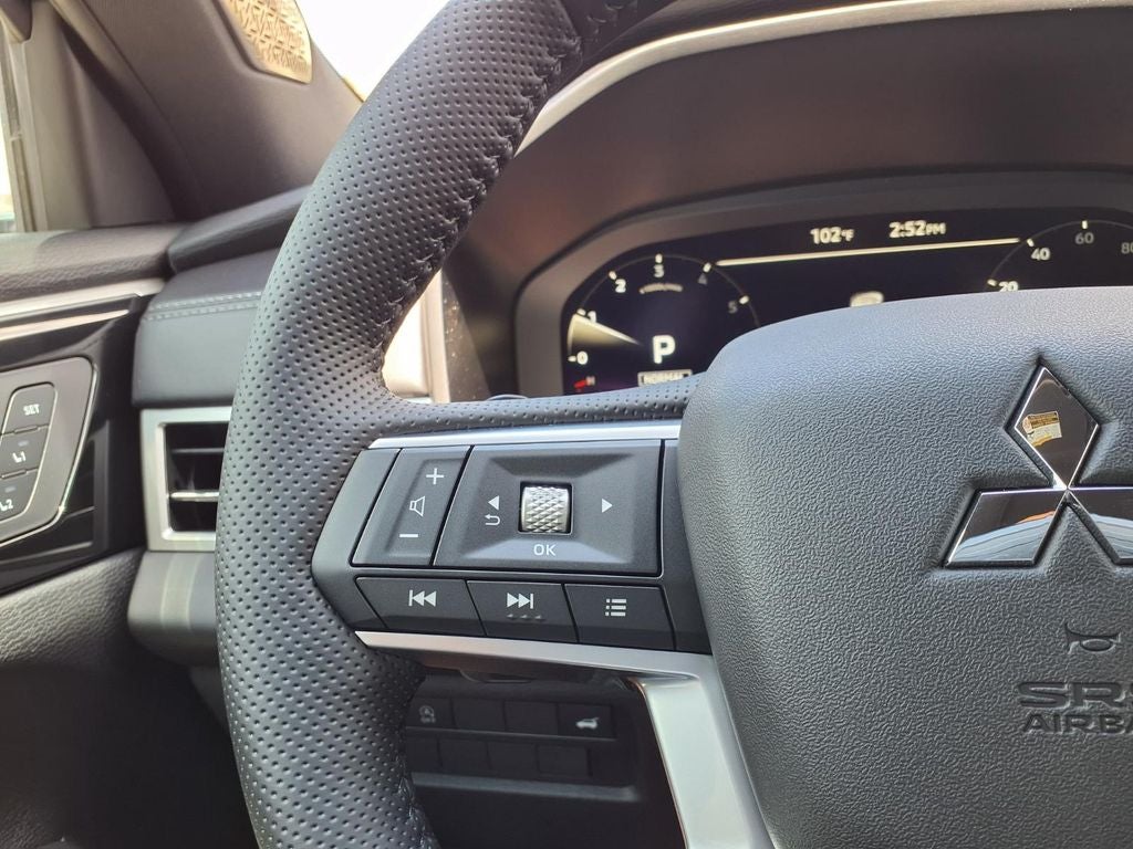 2026 Mitsubishi Outlander Black Edition