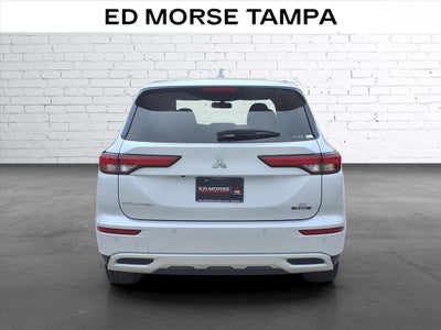 2024 Mitsubishi Outlander SE