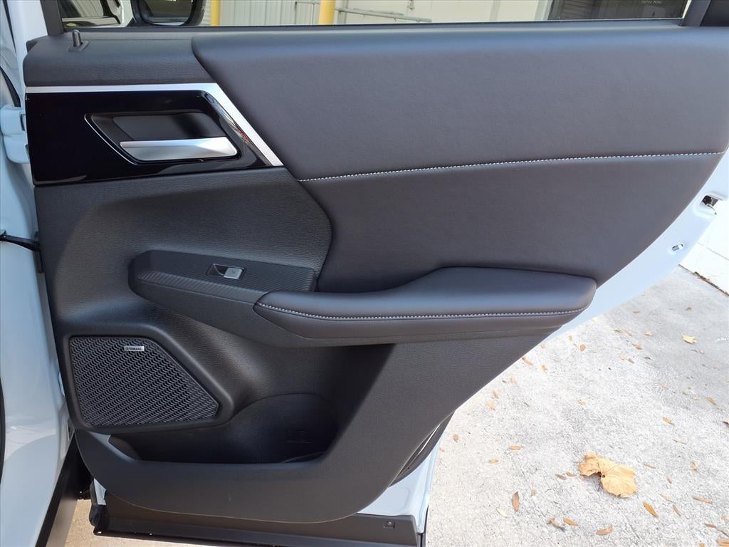 2025 Mitsubishi Outlander Trail Edition