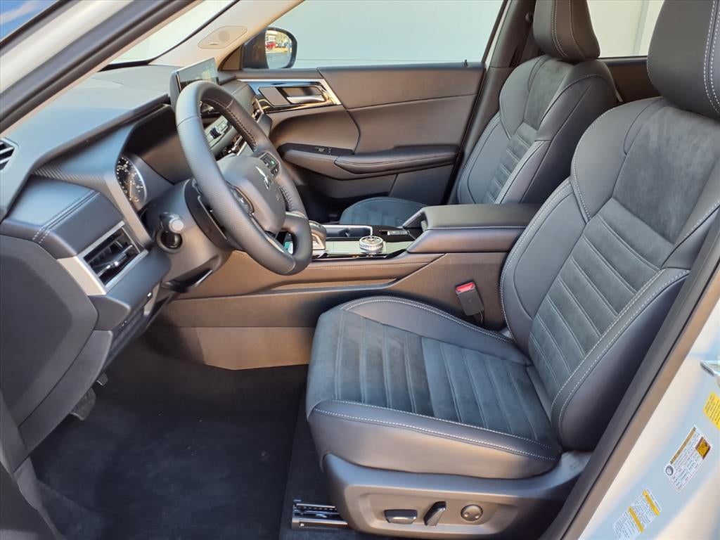 2025 Mitsubishi Outlander Trail Edition