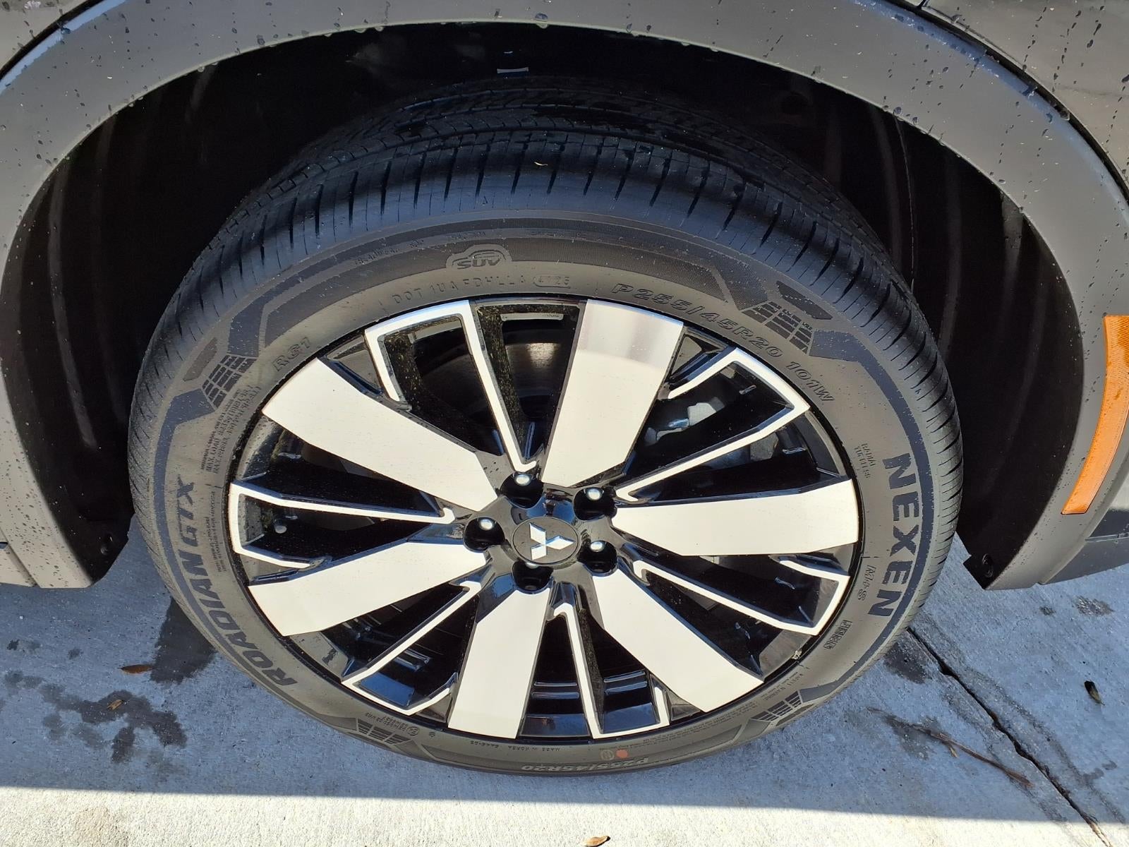 2026 Mitsubishi Outlander SE