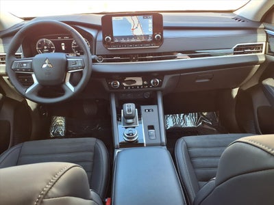 2025 Mitsubishi Outlander PHEV SE