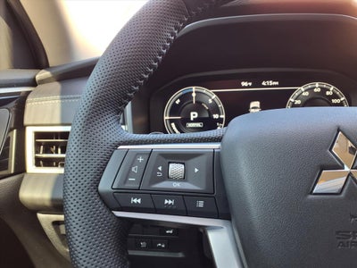 2025 Mitsubishi Outlander PHEV SE