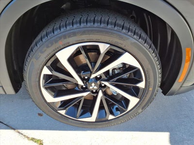 2025 Mitsubishi Outlander PHEV SE