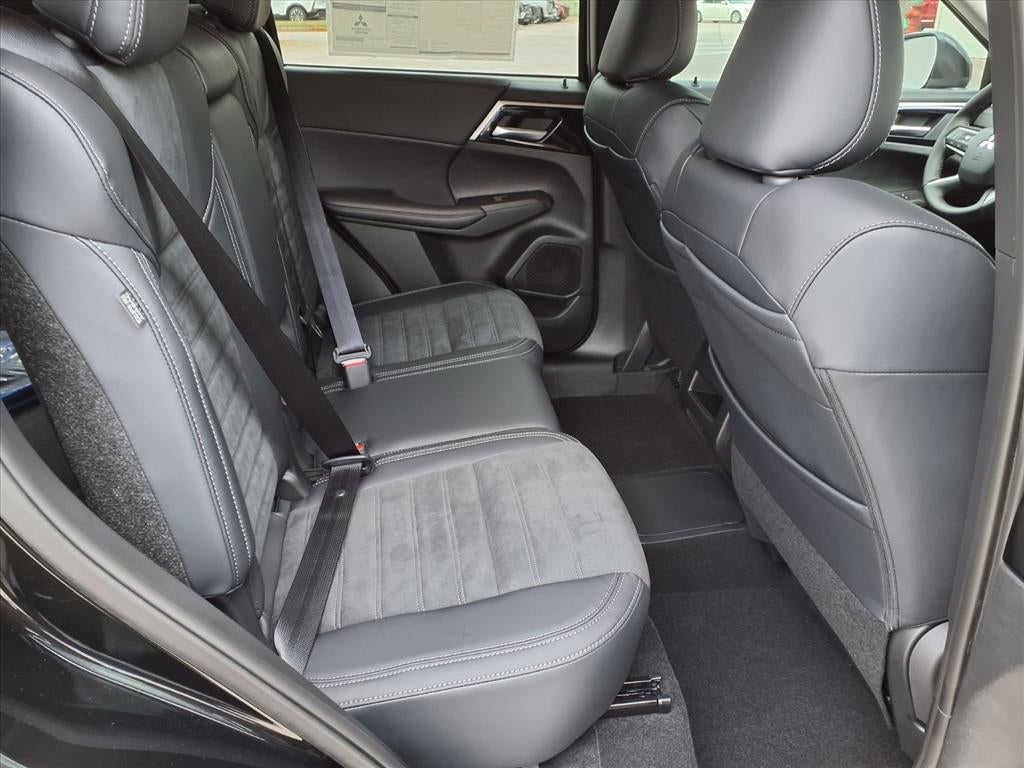 2025 Mitsubishi Outlander PHEV SE