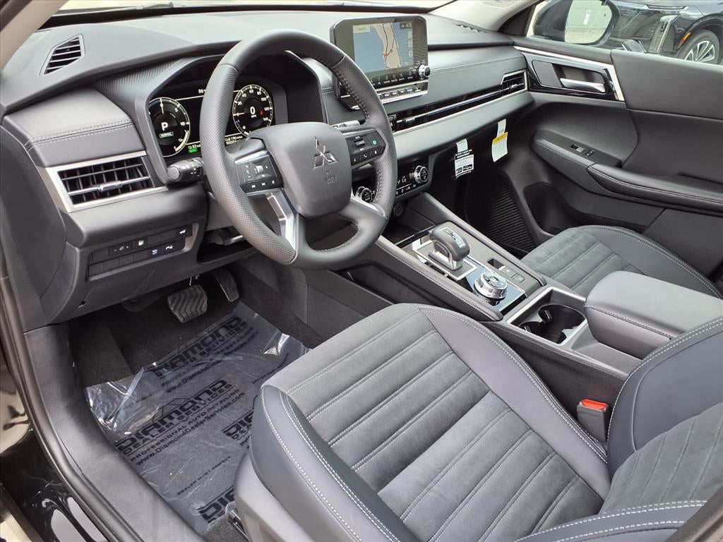 2025 Mitsubishi Outlander PHEV SE