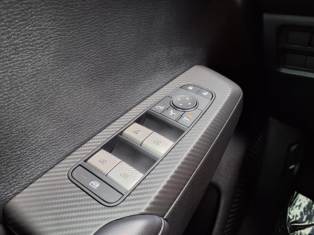 2025 Mitsubishi Outlander PHEV SE