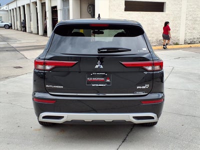 2025 Mitsubishi Outlander PHEV SE