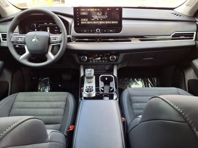 2026 Mitsubishi Outlander PHEV SE
