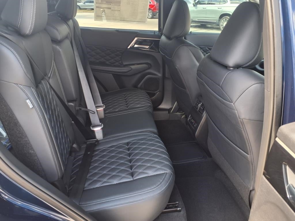 2025 Mitsubishi Outlander PHEV SEL