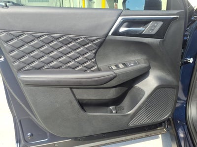 2025 Mitsubishi Outlander PHEV SEL