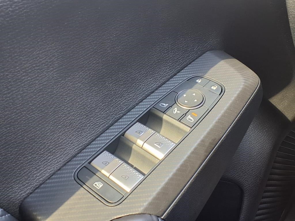 2025 Mitsubishi Outlander PHEV SEL