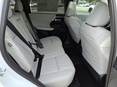 2025 Mitsubishi Outlander PHEV SEL